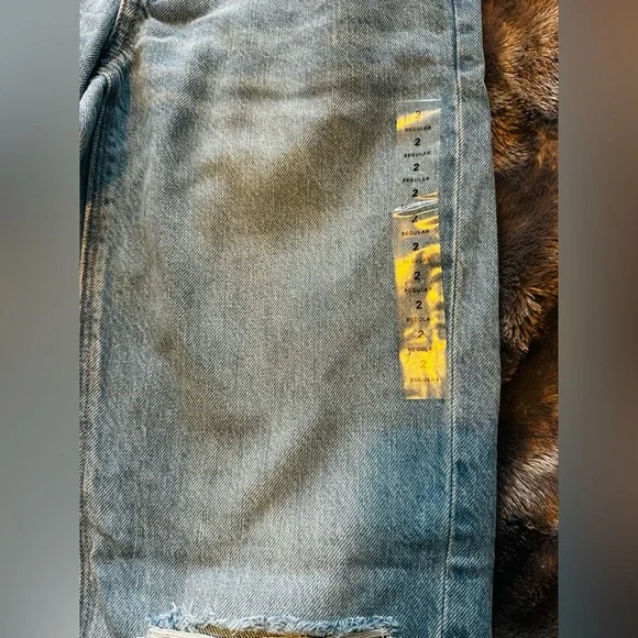 American Eagle Outfitters 90s Straight Style Jeans Sz 2 - Picture 2 of 11